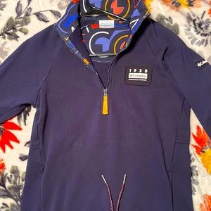 Navy Blue Columbia Pullover ; Great Condition